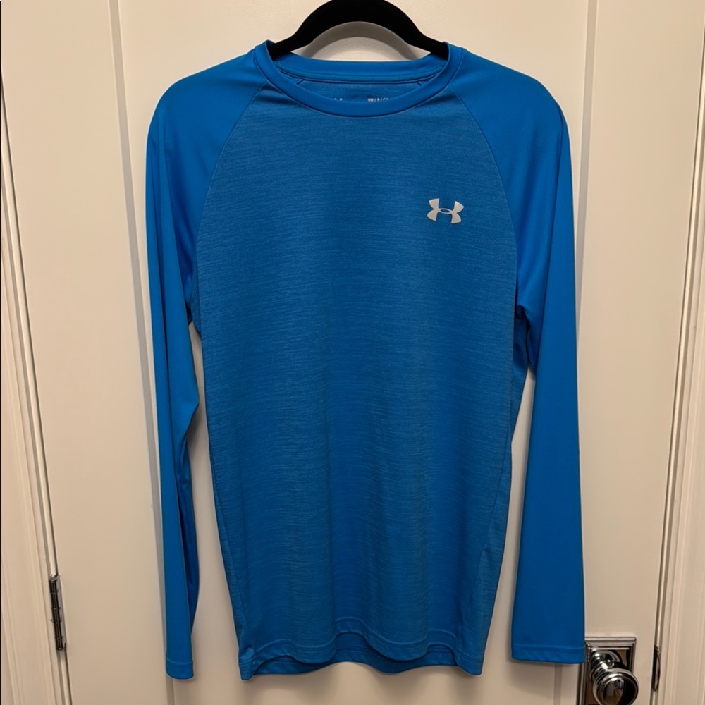 Under Armour Vibrant Blue Performance Top Size S